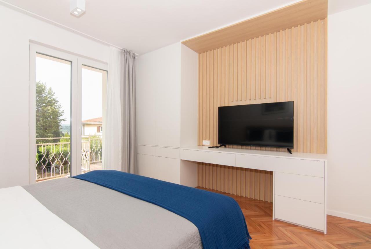 The Rose Garden Apartments Portoroz Exterior photo